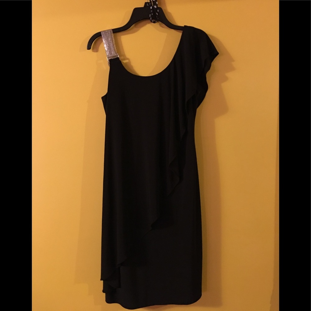 Women’s party dress black. Size 8.
